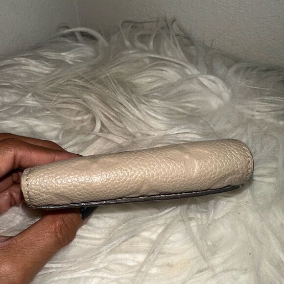 Louis Vuitton Small Beige Zoe Empreinte Wallet - Picture 7 of 14